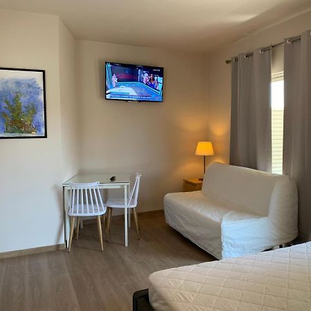 Studio 28 3Ου Ορόφου Στο Χαλάνδρι Афины Экстерьер фото